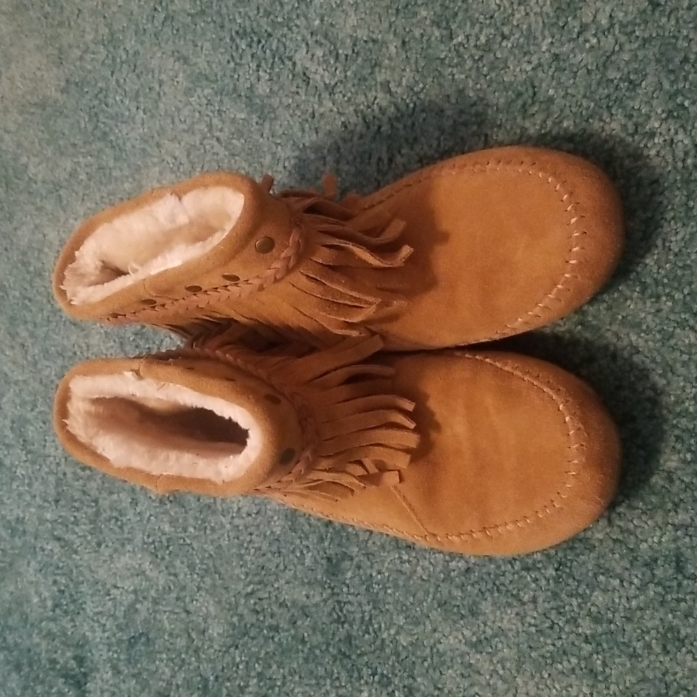 Lucky Brand Tan Moccasins